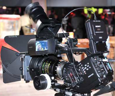 PMW-EX3, Sony corrige y aumenta su PMW-EX1