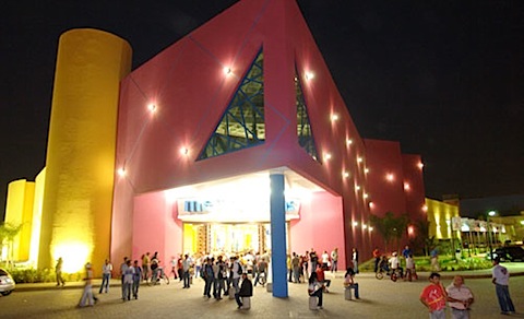 Expropiación de salas de cine en Venezuela, ¿medida exagerada o mal necesario?