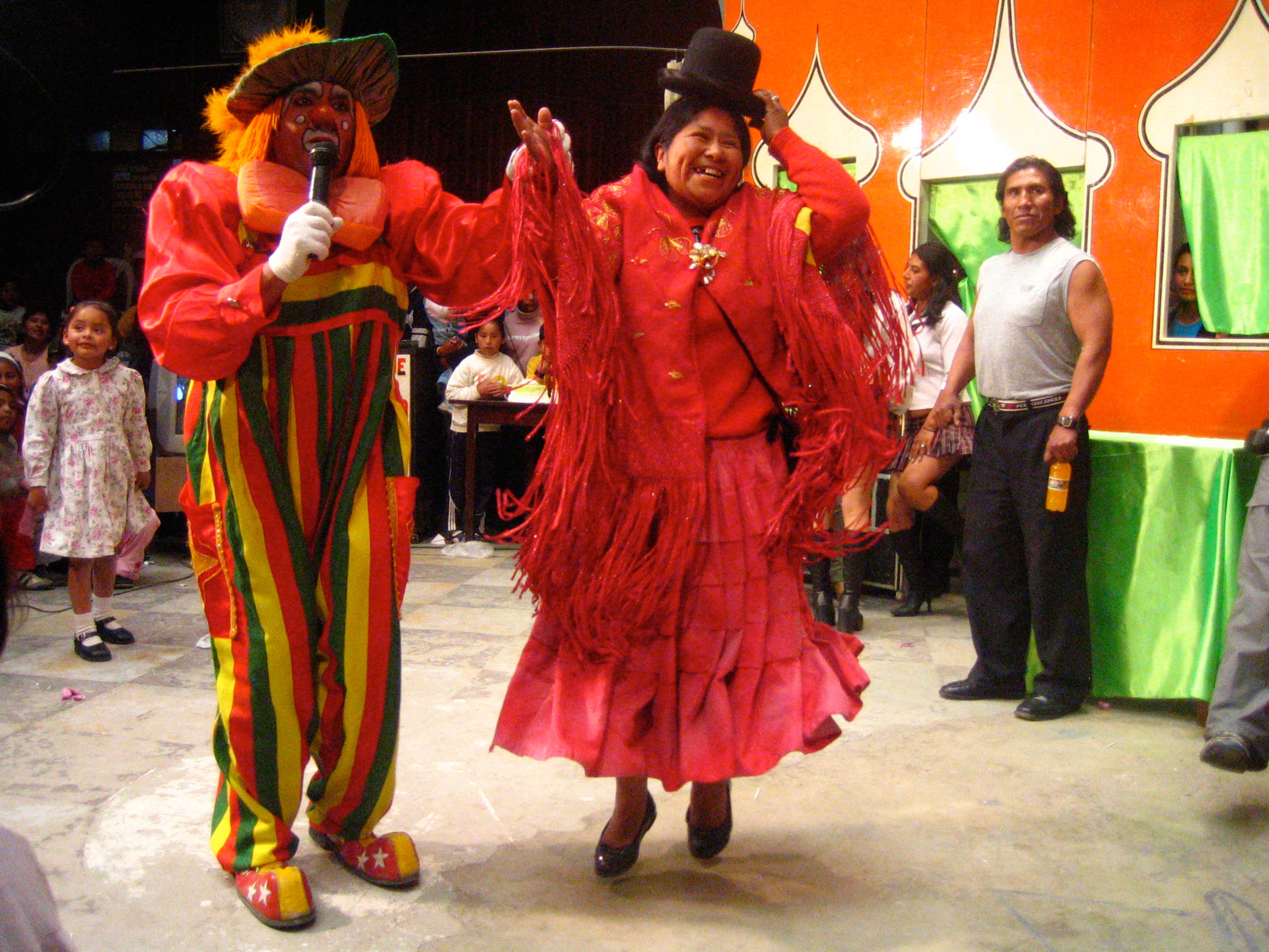 Mamachas del ring, documental sobre la lucha libre femenina en Bolivia [actualizado]